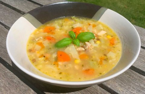 Low Carb Chicken Soup - High Protein & High Fibre - Well and Good